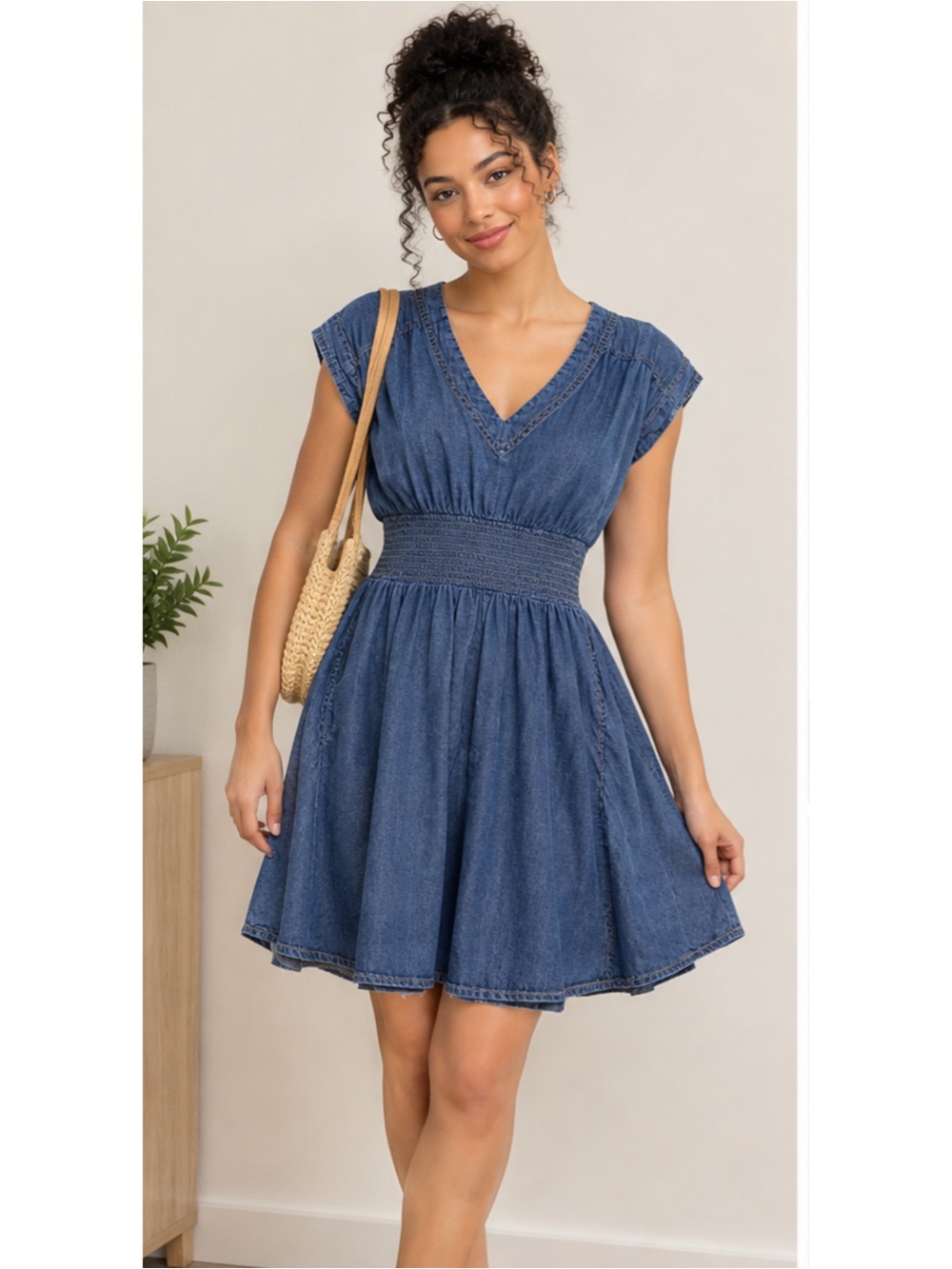 Jennyfer.J Chambray Denim Dress Sz M Smocked Waist V-Neck Skater Flowy